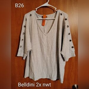 Belldini Light Gray Ribbed V-Neck Top with Grommet Sleeve Detail